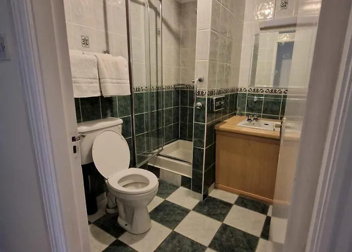 ホテル The Lanterns 2*